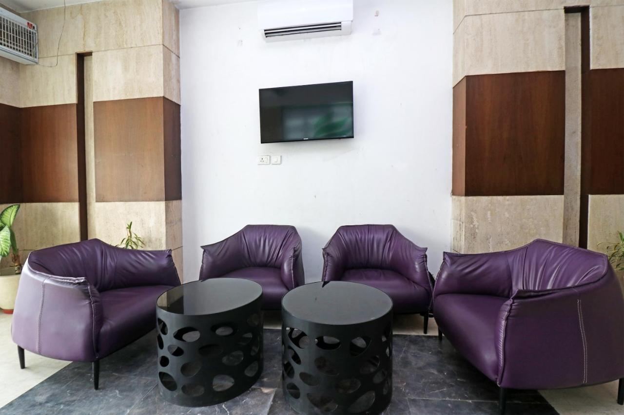 Capital O 19296 Joy Inn & Suites Bhiwadi Bagian luar foto