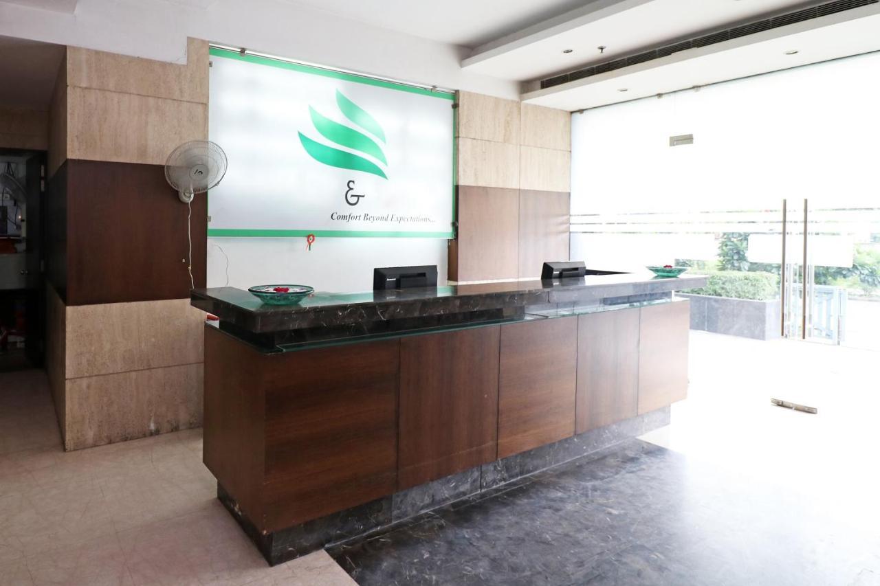 Capital O 19296 Joy Inn & Suites Bhiwadi Bagian luar foto