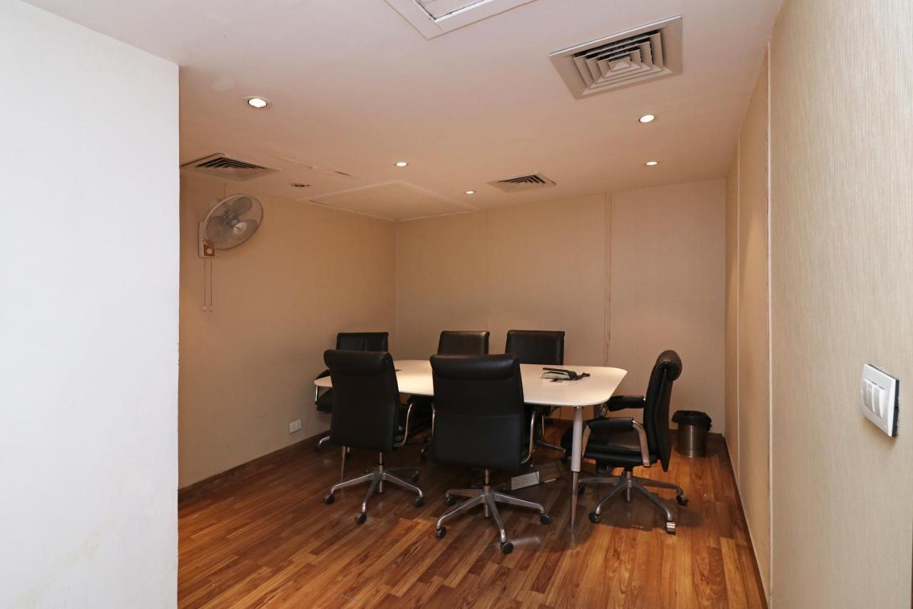 Capital O 19296 Joy Inn & Suites Bhiwadi Bagian luar foto