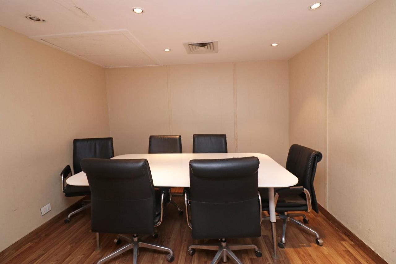 Capital O 19296 Joy Inn & Suites Bhiwadi Bagian luar foto